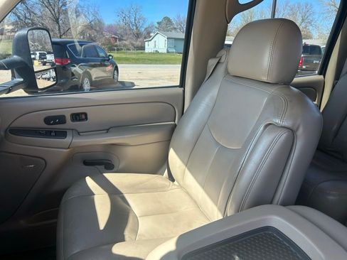 Used 2006 GMC Sierra 3500 SLE w/ Onstar Plus Package image 10