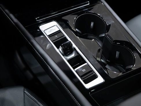 New 2026 Volkswagen Atlas SEL image 18