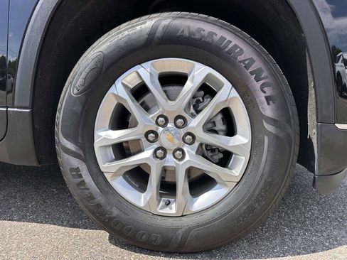 Used 2021 Chevrolet Traverse LT AWD/4WD image 7
