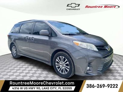 Used 2019 Toyota Sienna XLE