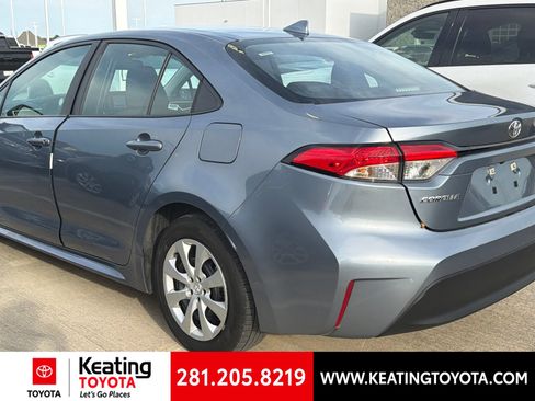 Used 2025 Toyota Corolla LE FWD image 5