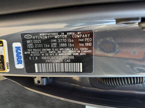 Used 2025 Hyundai Venue Limited FWD image 35