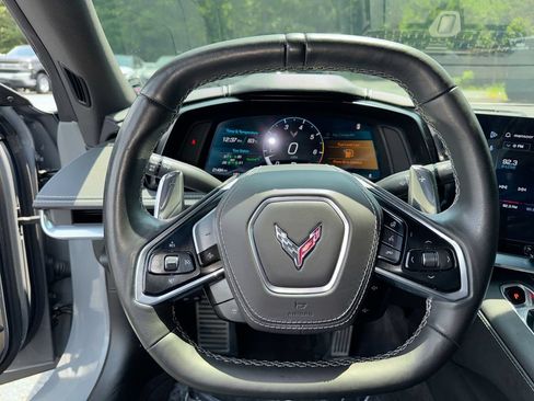 Used 2025 Chevrolet Corvette Stingray Preferred Cpe w/ Z51 Performance Package RWD image 16