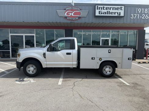 Used 2019 Ford F250 XL image 5
