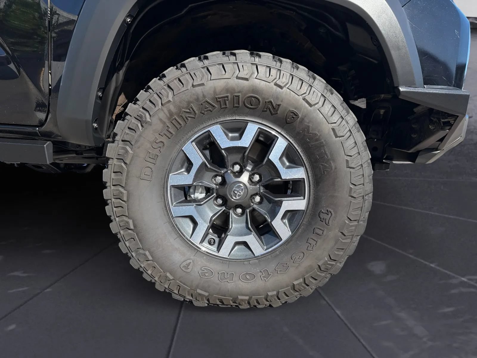Used 2022 Toyota Tacoma TRD Off-Road AWD/4WD image 24