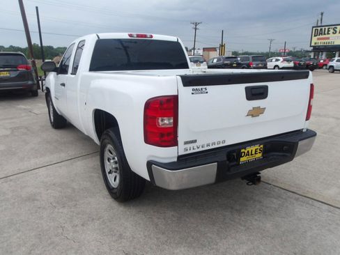 Used 2010 Chevrolet Silverado 1500 W/T RWD image 14