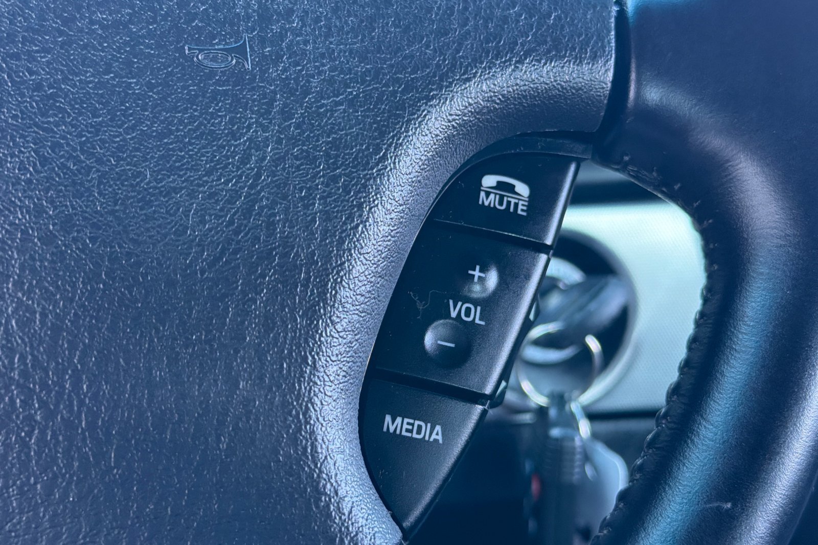 Used 2005 Ford Thunderbird RWD image 22