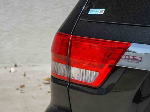 Used 2012 Jeep Grand Cherokee Laredo RWD image 7