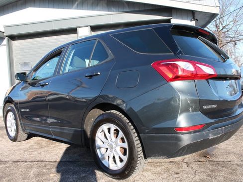 Used 2020 Chevrolet Equinox LS image 4