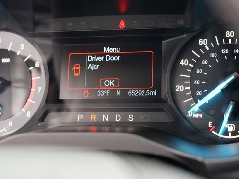 Used 2018 Ford Edge SE image 30