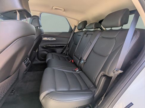 Used 2026 Genesis GV70 2.5T AWD/4WD image 13