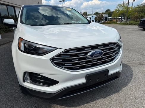 Used 2023 Ford Edge Titanium AWD/4WD image 13