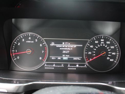 Used 2023 Kia Sorento S w/ Panoramic Sunroof Package image 18