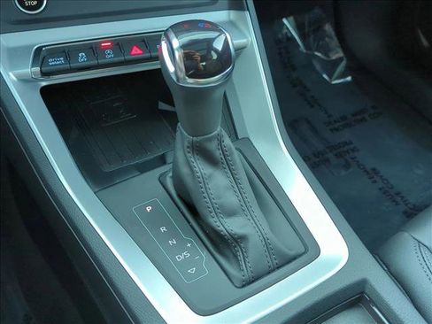 Used 2025 Audi Q3 2.0T Premium w/ Convenience Package image 12