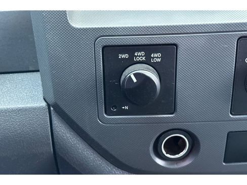 Used 2008 Dodge Ram 1500 Truck SLT w/ Sport Appearance Group image 21