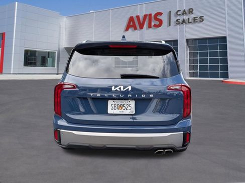 Used 2025 Kia Telluride S image 9