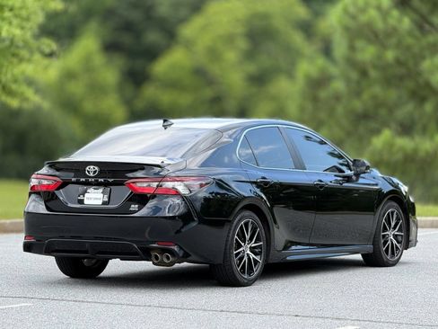 Used 2021 Toyota Camry SE AWD/4WD image 11