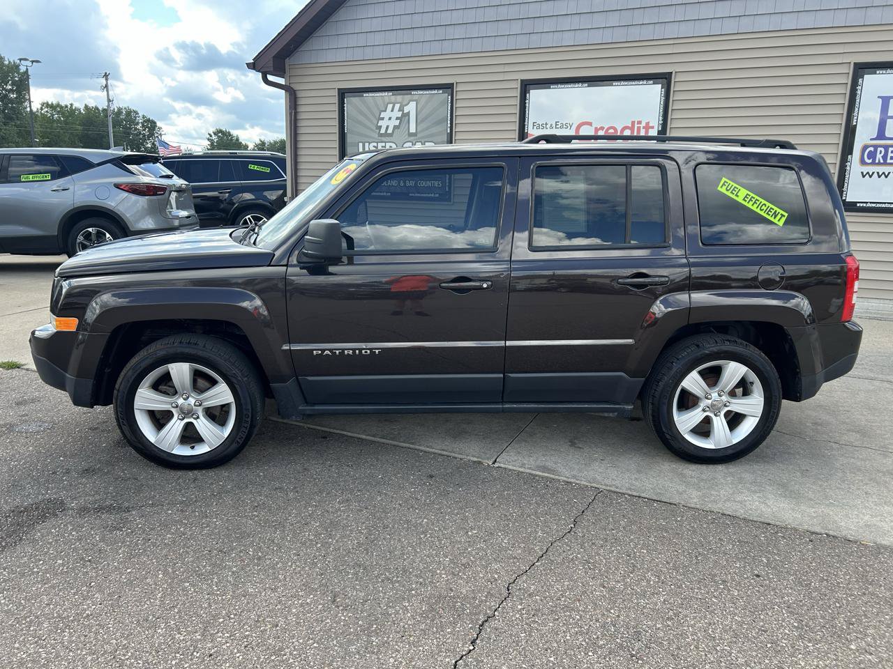 Used 2014 Jeep Patriot Latitude FWD image 8