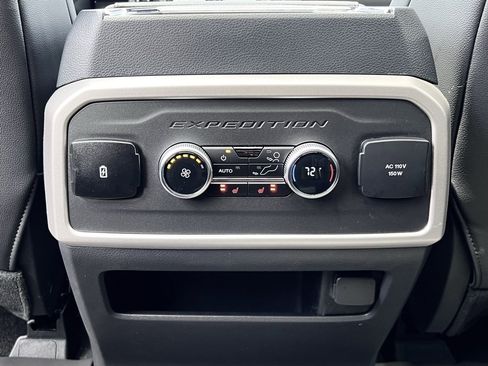 New 2024 Ford Expedition Limited image 14