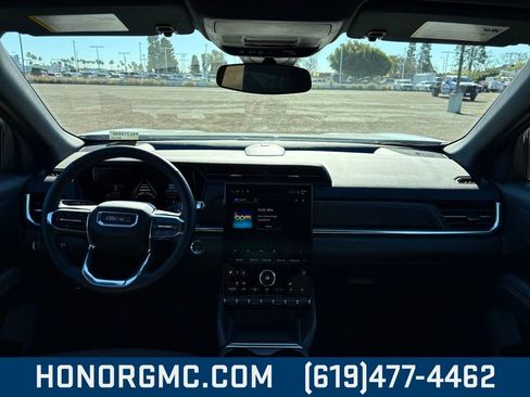 Used 2025 GMC Terrain Elevation image 23