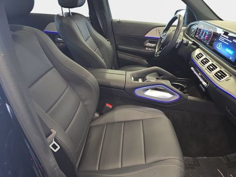 Used 2025 Mercedes-Benz GLS 450 4MATIC image 12