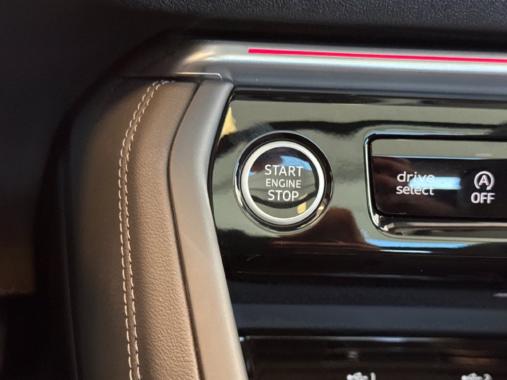 New 2025 Audi Q5 Premium w/ Convenience Package AWD/4WD image 23