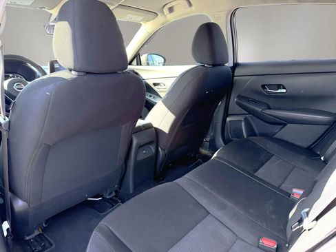 Used 2022 Nissan Sentra SV FWD image 32