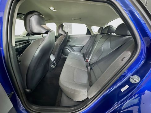 Used 2025 Kia K4 LXS image 27