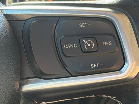 Certified 2021 Jeep Wrangler Unlimited Sahara image 19