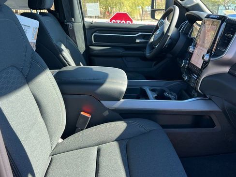 New 2026 RAM 1500 Big Horn AWD/4WD image 11