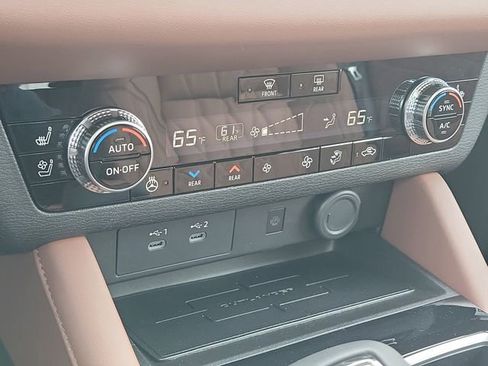 New 2026 Mitsubishi Outlander SEL FWD image 33