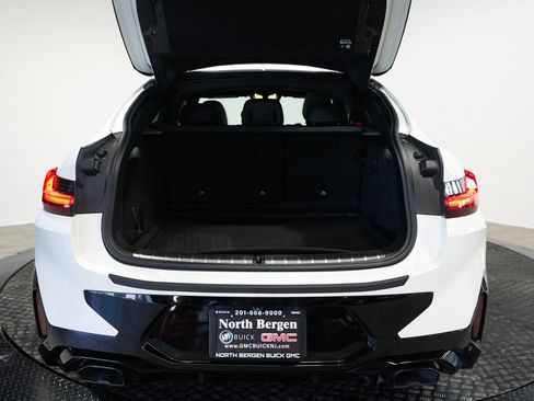 Used 2024 BMW X4 M40i AWD/4WD image 42