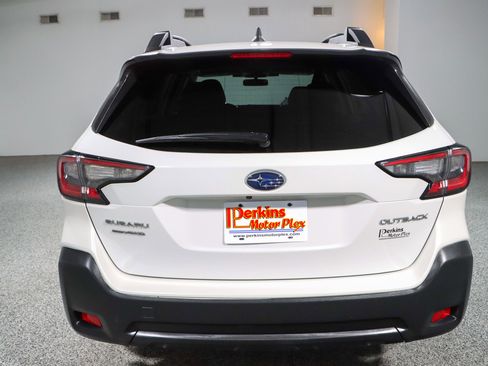 Used 2023 Subaru Outback Premium AWD/4WD image 8