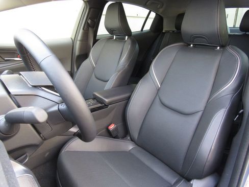 Used 2026 Toyota Prius XLE image 12