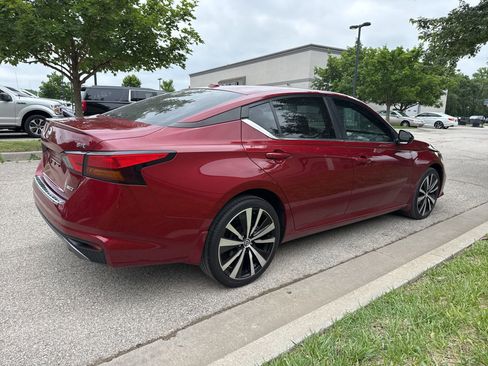 Used 2021 Nissan Altima 2.5 SR AWD/4WD image 5