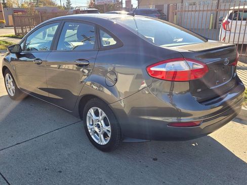 Used 2015 Ford Fiesta SE w/ Comfort Package image 8
