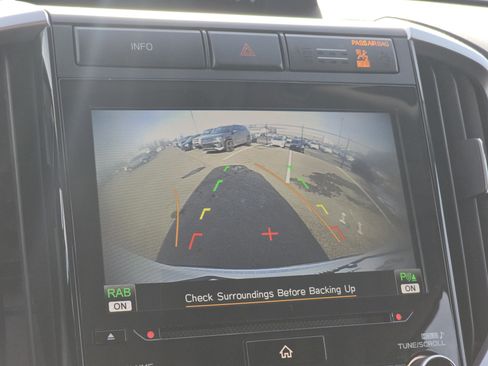 Used 2021 Subaru Ascent Premium w/ Convenience Package image 11