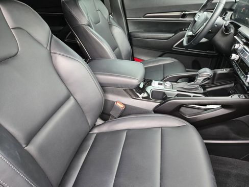 New 2025 Kia Telluride S image 10