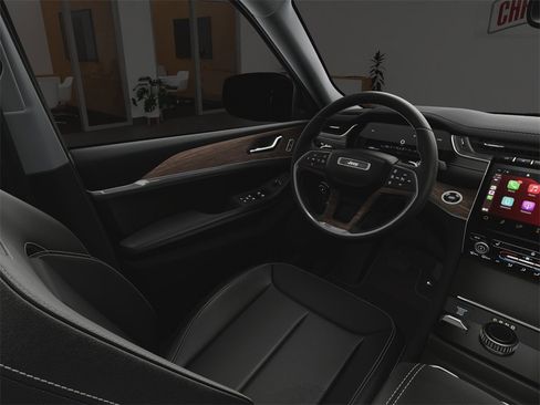 New 2025 Jeep Grand Cherokee Limited w/ Black Appearance Package image 18