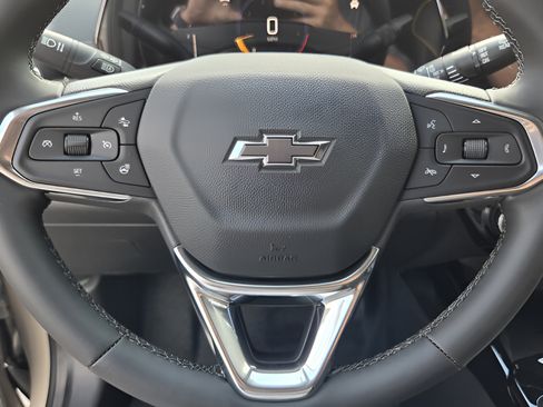 New 2026 Chevrolet Trax ACTIV w/ Sunroof Package FWD image 24