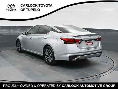 Used 2023 Nissan Altima 2.5 SV w/ SV Premium Package FWD image 11