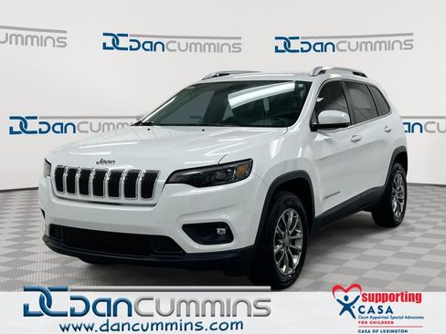 Used 2020 Jeep Cherokee Latitude Plus w/ Cold Weather Group AWD/4WD image 1