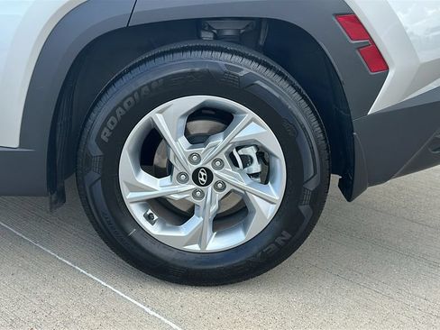 Certified 2024 Hyundai Tucson SEL FWD image 17