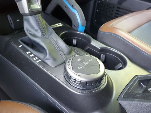 Used 2022 Ford Bronco Outer Banks image 39