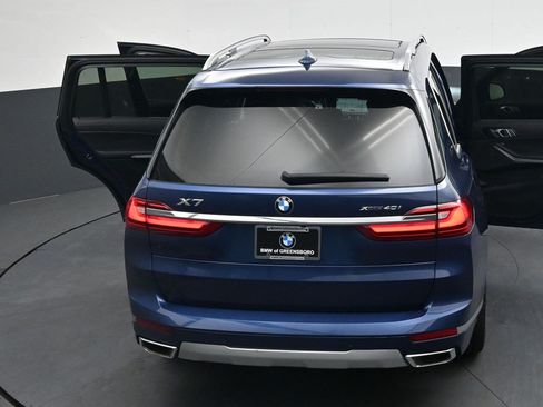 Used 2022 BMW X7 xDrive40i w/ Parking Assistance Package AWD/4WD image 41