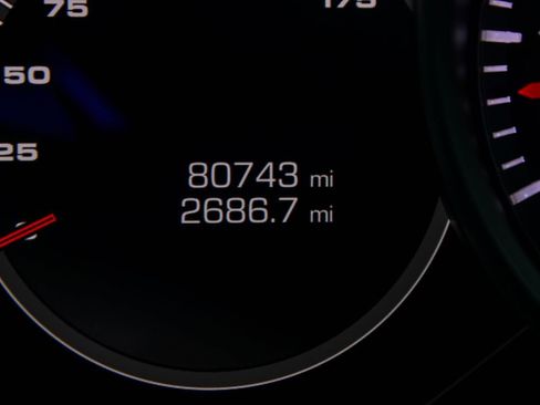 Used 2019 Porsche Cayenne image 31