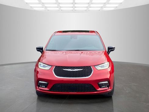 New 2026 Chrysler Pacifica Limited image 4