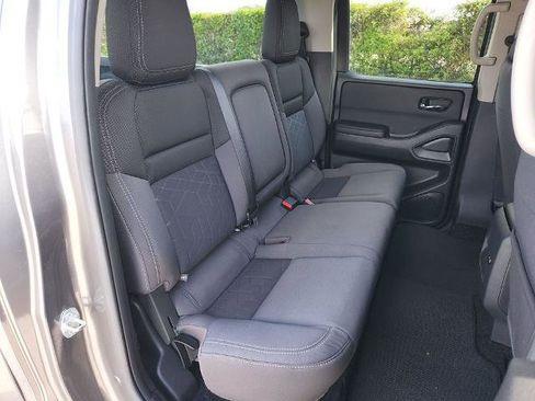Certified 2025 Nissan Frontier SV RWD image 14