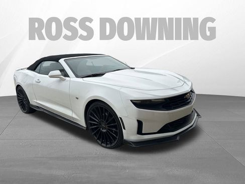 Used 2020 Chevrolet Camaro LT image 3