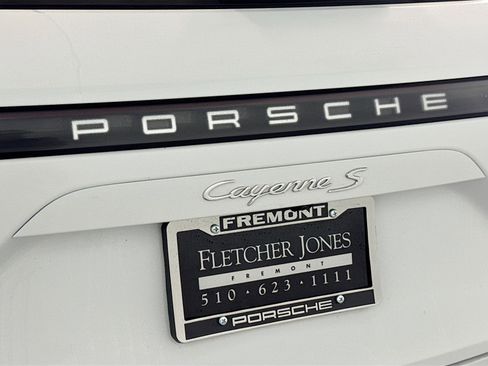Used 2022 Porsche Cayenne S image 26